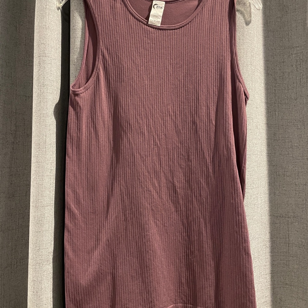 Zyia Ribbed Parallel Tank Lilac- L - Picture 3 of 6